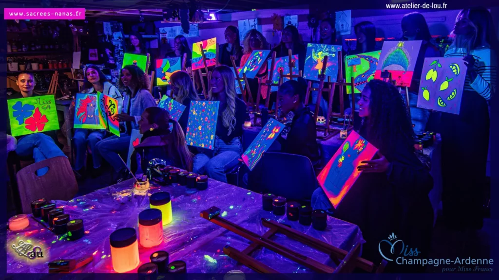 Candidates Miss France Champagne Ardenne à Reims pour une séance de peinture dans le noir